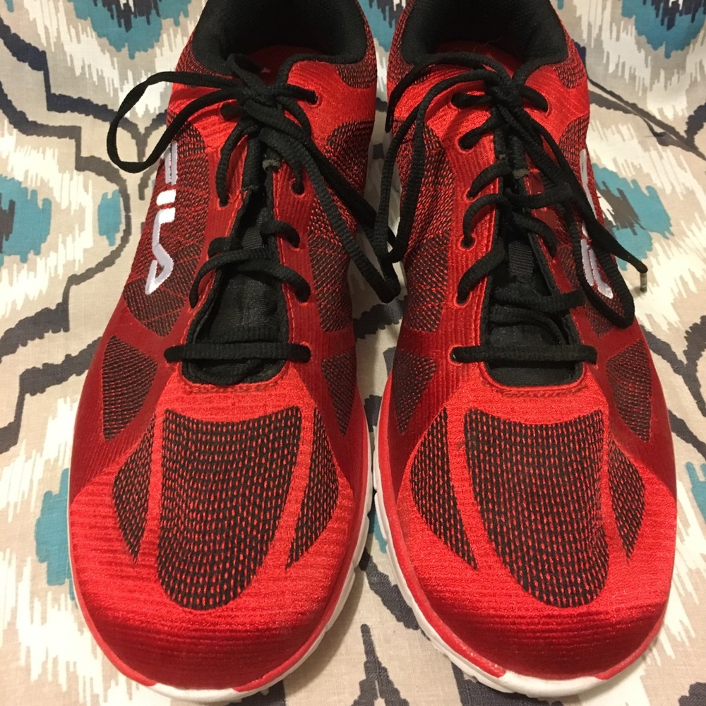 Awesome and stylish like new Fila Sneakers